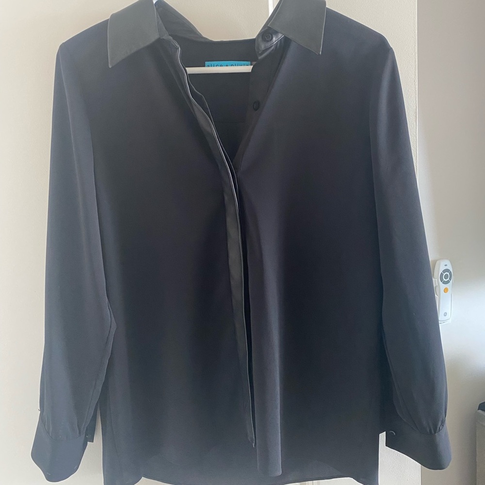 Alice + Olivia top